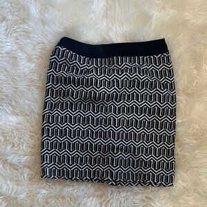 Banana Republic Black and White Geometric Pencil Skirt
